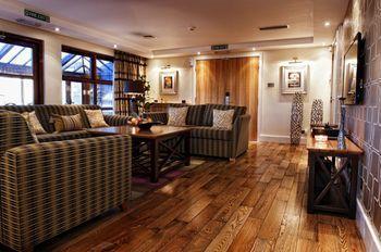 The Gailes & Hotel Irvine (North Ayrshire)